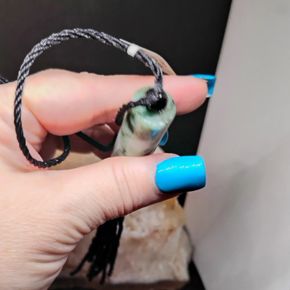 Imperial Jade Stone Pendant Necklace And Free Bracelet - Picture 8 of 8